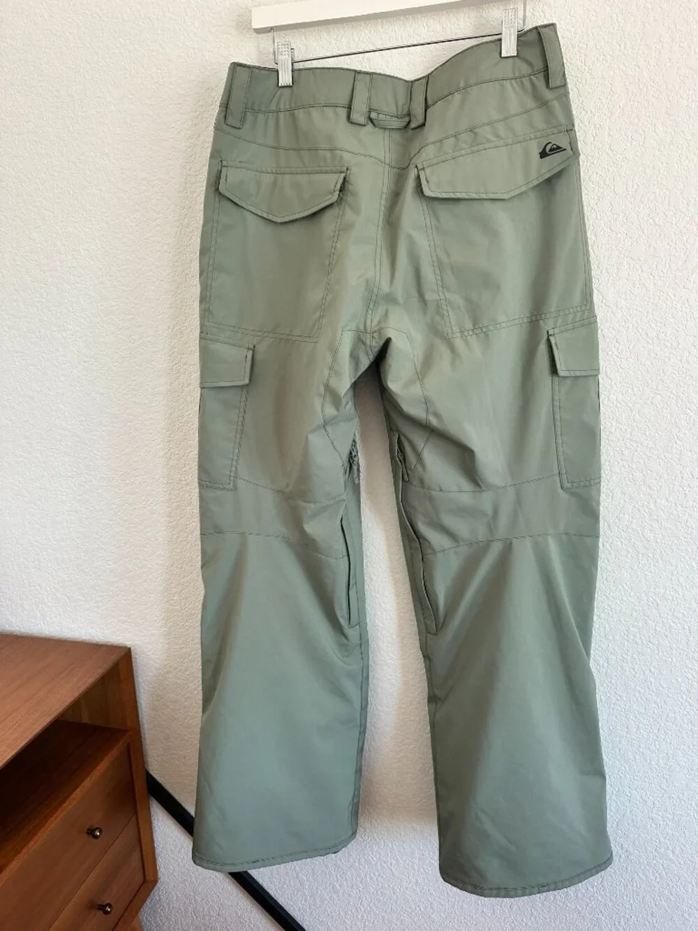 NWT Quicksilver Ski / Snowboard Pants, Olive Green, Medium